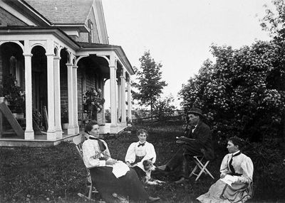 Mary, Alice, Matthew and Jean Ballantyne, Smiths Falls