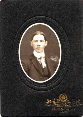 Studio photograph of unidentified man, possibly Shaw, Gray or Cartland family, Smiths Falls