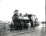 Canadian Pacific Railway steam engine no. 581, crew and railroad workers, Smiths Falls, ca. 1905