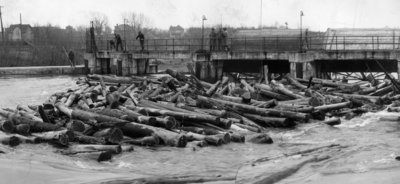 1951 log jam on the Sturgeon River at the Abitibi mill