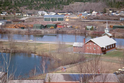 Partie du village de Field, c. 1983 / Part of the village of Field, c. 1983