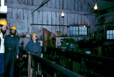 L'atelier d'affûtage de la scierie Field Lumber / The Filing Room at Field Lumber