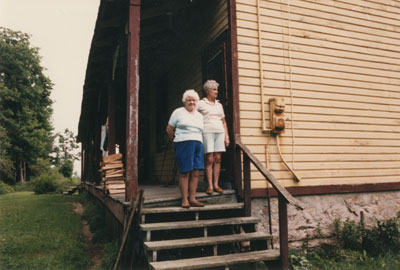 Amy Beley Jackson and Lillie Lindsey at the Original Beley Home