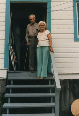 Mr. and Mrs. Hatherly on steps