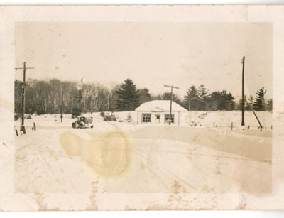 Humphrey Grocery Store in the Winter