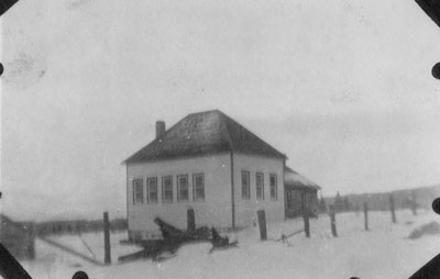 Old Hamilton Lake School, circa 1913
