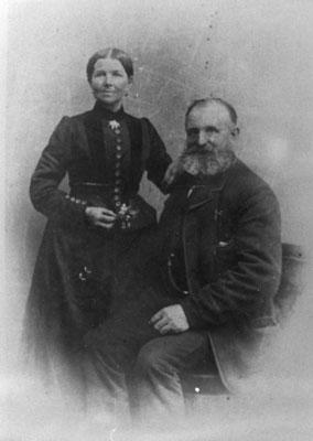 Julius and Louisa Detta, circa 1900

