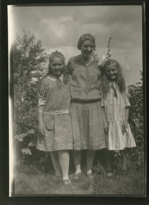 Clara, Emma, and Violet Epple