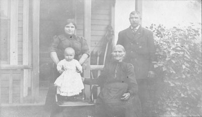 The Smeltzer Family, circa 1914