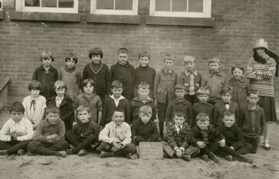 Miss Arnold's South River Public School Class, 1927