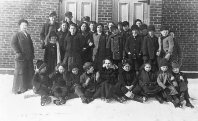 Senior Classes of Sundridge Public School, circa 1915