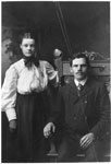 Engagement Portirat of George Kent & Edith Hannaford, circa 1900