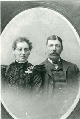 Portrait Photograph of Jack and Jennie Cook, circa 1910
