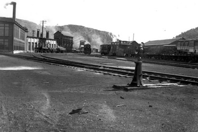 Shop Tracks At Schreiber (~1940)