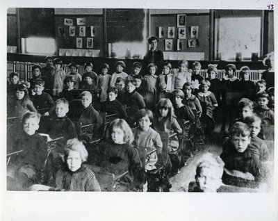 Schreiber Class Photograph