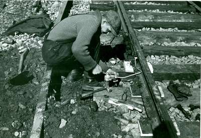 CPR employee bonding tracks for signals, not Swift Current, n.d.