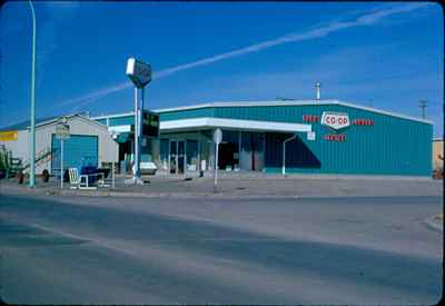 Pioneer Co-op Farm Center 900 Cheadle St. W