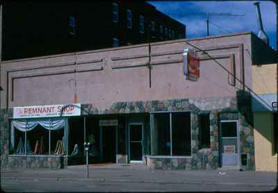 Frontier Bowling - 132 1st Ave. NW