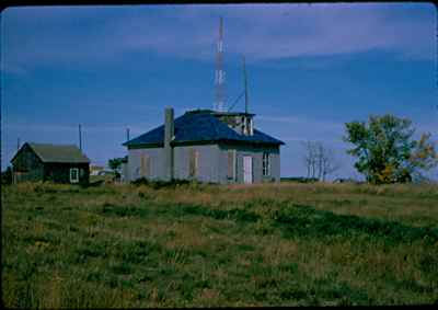 Non-Modern House in Northwest Subdivision - 900 8th Ave NW