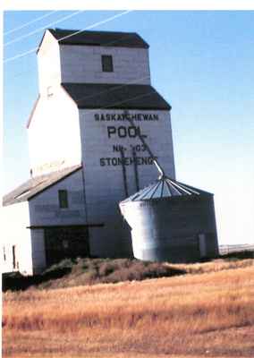 Elevator in Stonehenge, Saskatchewan