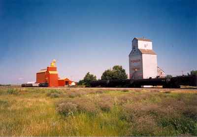 Grain Elevator in Tompkins, Saskatchewan