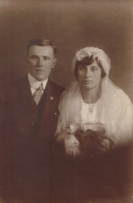 Ron and Ruth Powell Wedding Portrait