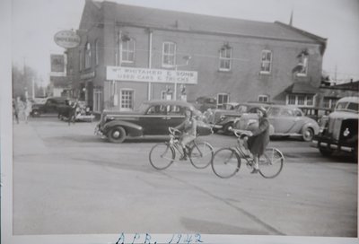 Corner of Trafalgar & Dundas, 1942