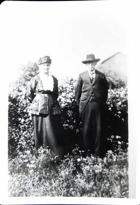 Thomas and Charlotte McHugh, about 1925