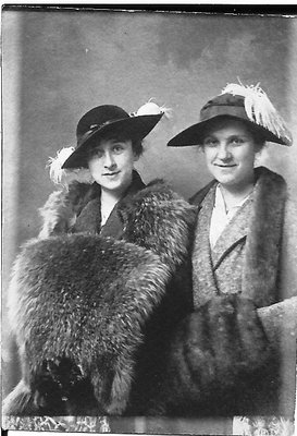 Thought to Be Eva Biggar and Luena Conover