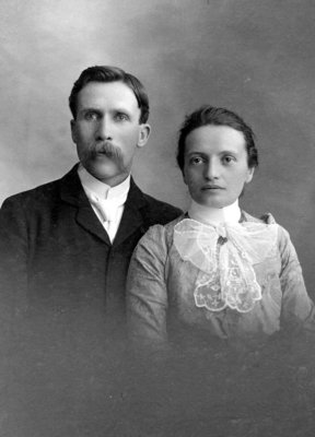 Wedding Photograph of Alice Breckon and Horace Wrinch, 1900