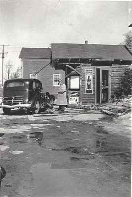 View of the Original Trafalgar Township Hall and Ogden's Ice Cream Booth, pre-1949