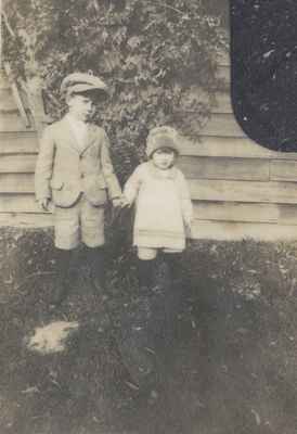 Hank and Isobel Ford, 1927 or 1928.