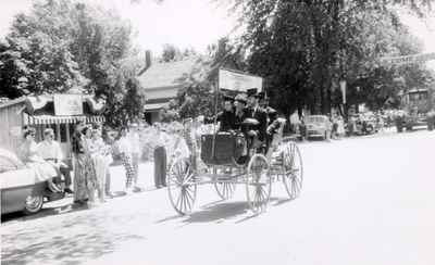 Oakville Centennial Parade, 1867-1967, Kerr Street.