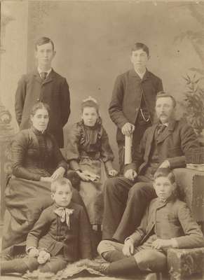 Thomas Chisholm and Family