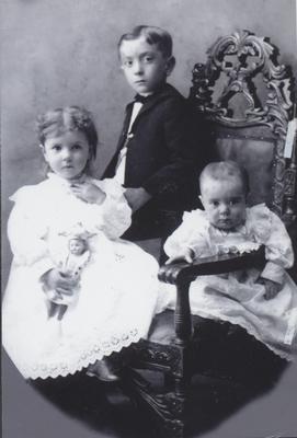 Irene, Robert, and Mary Ford, early 1900’s