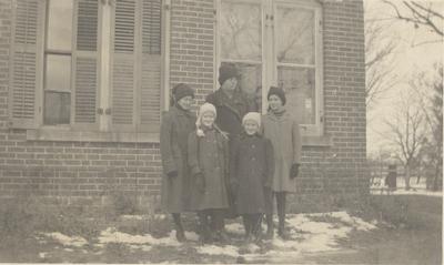 Herbert and Margaret Inglehart’s Five Daughters.