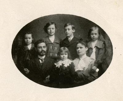 Ellis Hughes Cleaver (1867 – 1951) and Family.  Christmas 1900