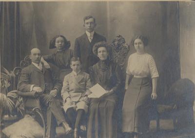 Family of Ed and Minnie Saunders