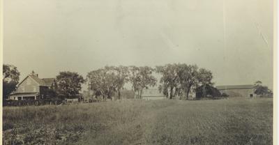 Russell & Bessie (Johnstone) Smith’s farm on the 7th line