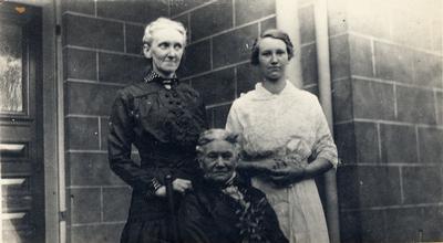 Annie, Lizzie, and Evelyn Wilson