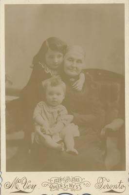 Rhoda (Lawrence) Reid & The Niebel Children