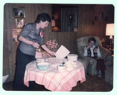 Cake decorating from start to finish, 1984.