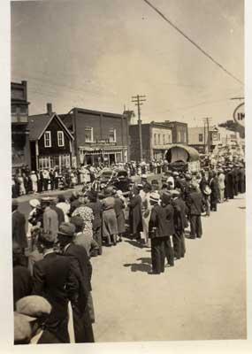 Crowd at July 1st Parade, Thessalon, circa 1945