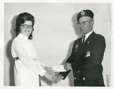 Marilyn Mills Receives Award, 1970