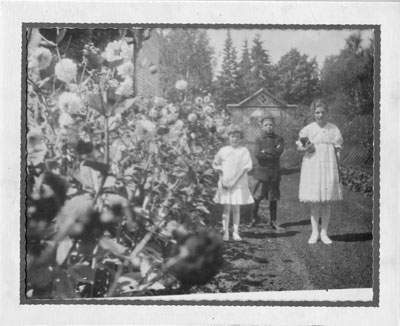 The Bridge Children, Thessalon, circa 1920