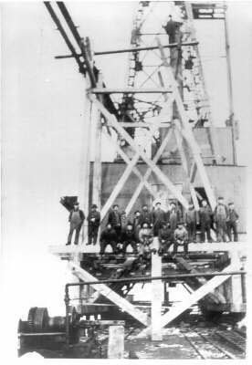 Jackfish Coal Docks, Rebuilding the Wooden Tower (March 1919)