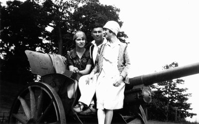 Chester, Marion (Webb) Laird & Bessie Laird, ca.1928.  Norval, ON.