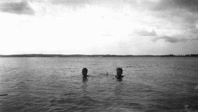 Stuart & Chester swimming.