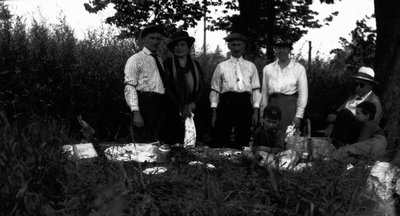 Roadside picnic on way to Bala, ON. - Lucy Maud Montgomery, Ewan, Stuart, Chester, Rev. Alonzo Smith & wife and friend (?), ca.1921.  Leaskdale, ON.