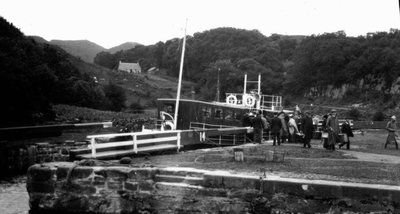 Passengers disembarking from boat (Honeymoon, 1911)